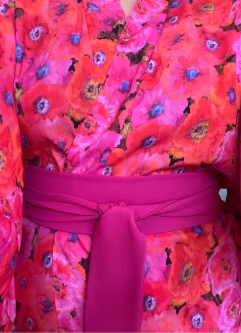 Energetyczne kimono My power z pasem w kolorze magenta Energetyczne kimono My power z pasem w kolorze magenta